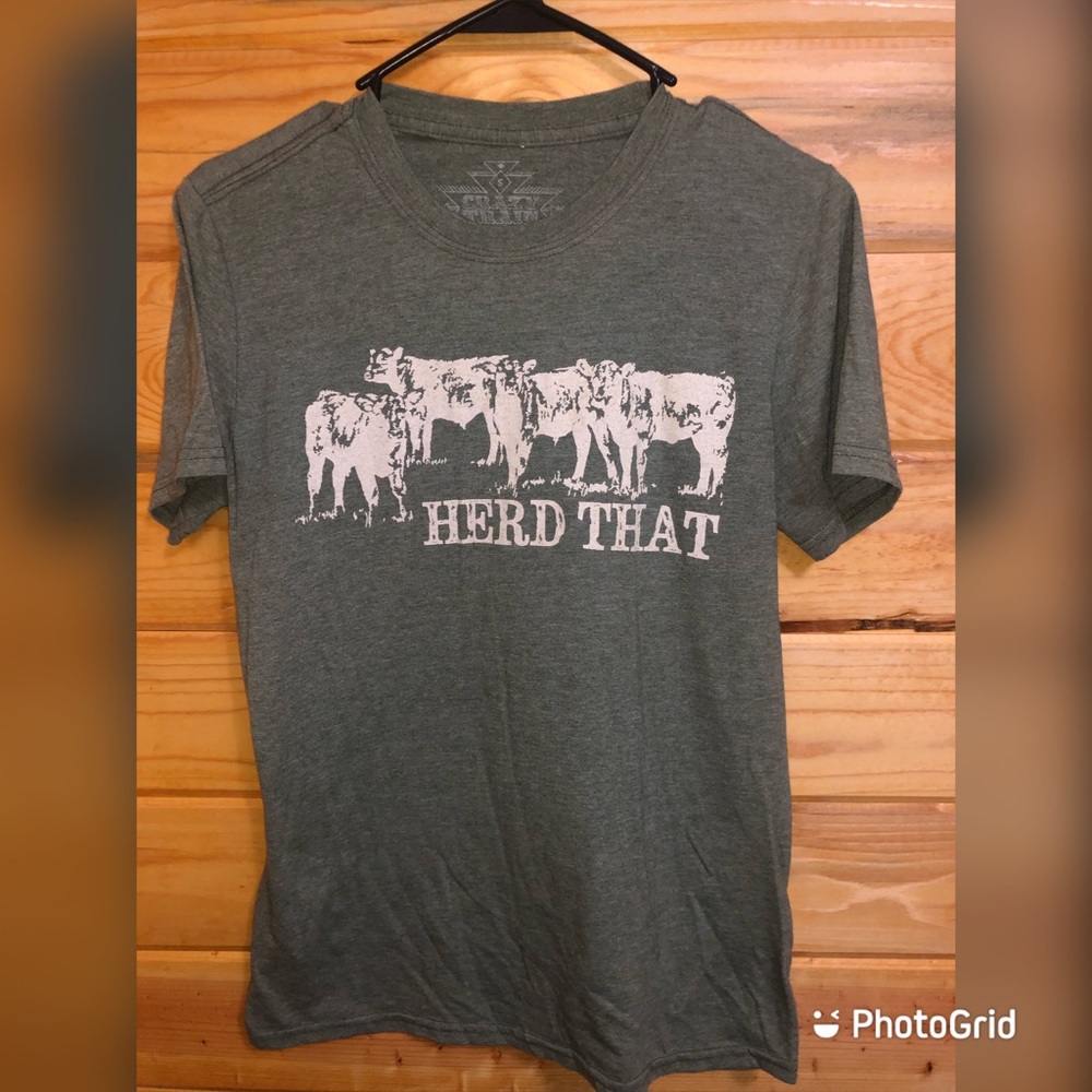 Cow tee